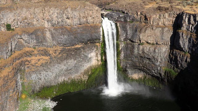 nature-falls-1920.jpg 